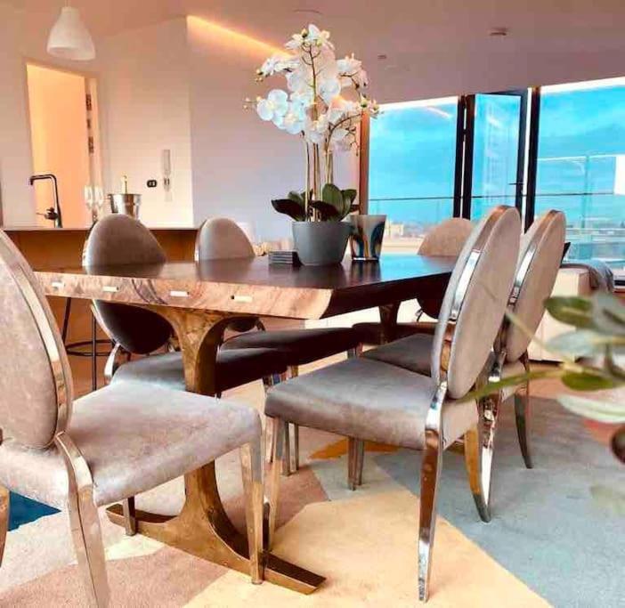 Large 3 Bed 3 Bathrooms Penthouse With Terrace And City Views In Londres Exterior foto