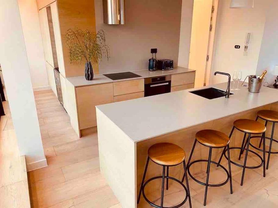 Large 3 Bed 3 Bathrooms Penthouse With Terrace And City Views In Londres Exterior foto