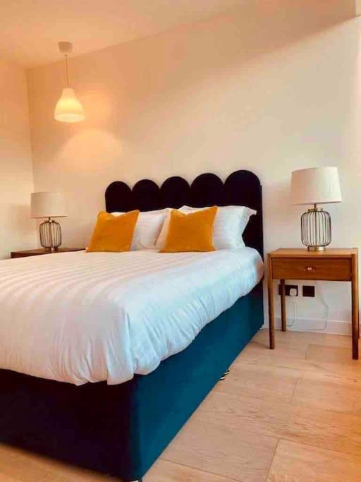 Large 3 Bed 3 Bathrooms Penthouse With Terrace And City Views In Londres Exterior foto